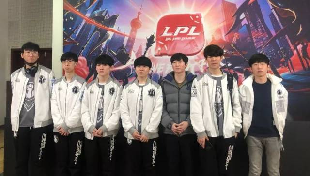 包括激烈的 包括激烈的