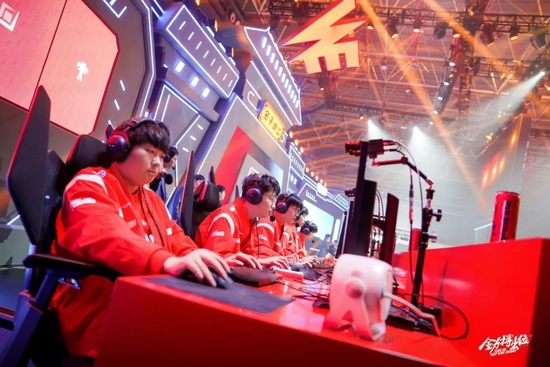 在关键洞位 在关键洞位